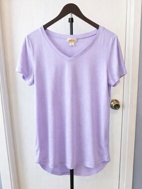 Style & Co Lavender V-Neck Tee Size Large Soft Casual Everyday Top